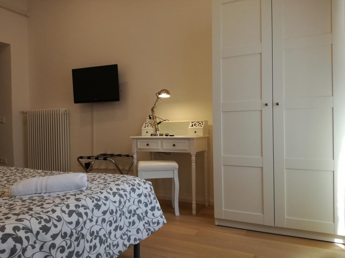 Dante Rooms And Apartment เตรนโต ภายนอก รูปภาพ