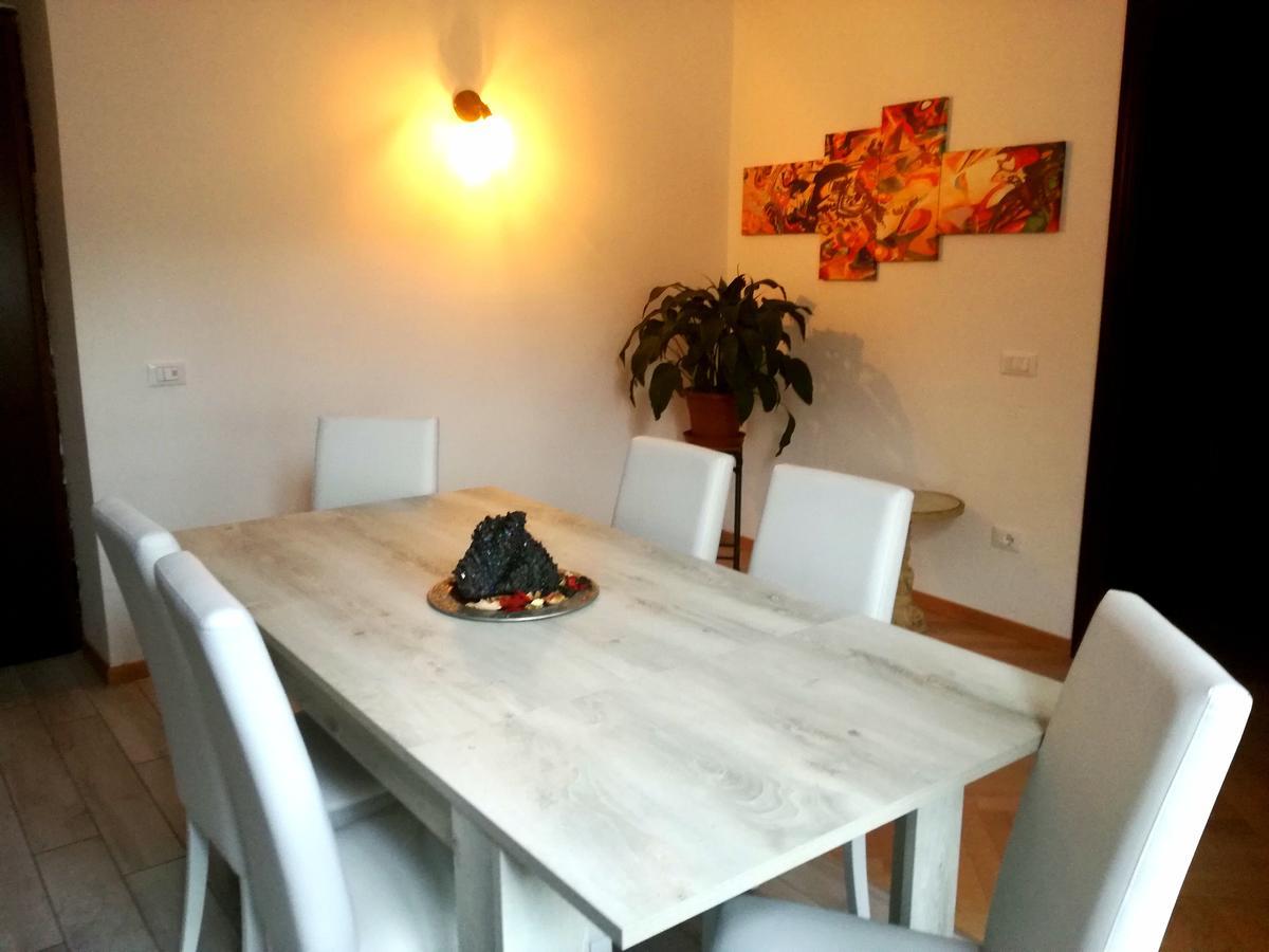 Dante Rooms And Apartment เตรนโต ภายนอก รูปภาพ